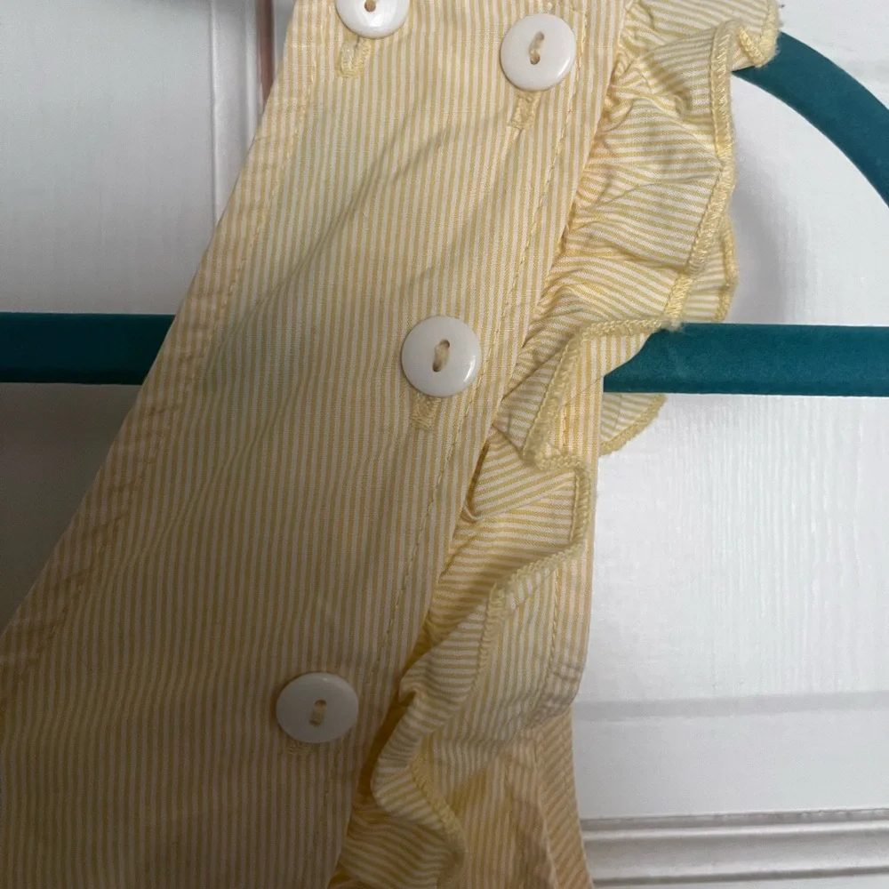 Cute light weight dress - Picture 4 of 4